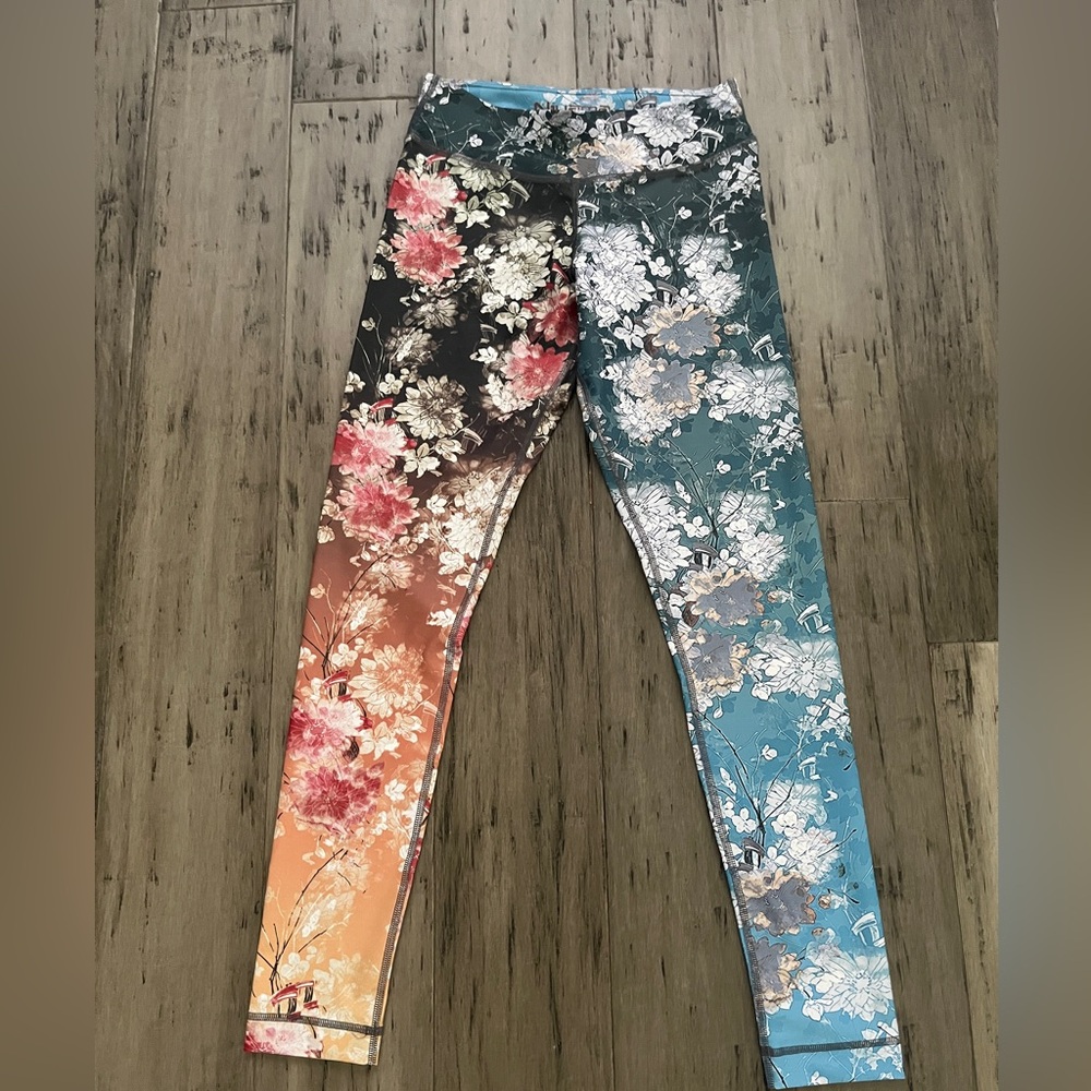Niyama Sport Leggings Size Small